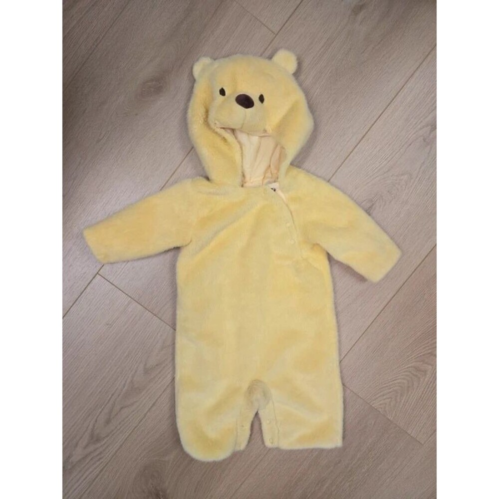 Pottery Barn Baby Winnie the Pooh Costume 0-6 months